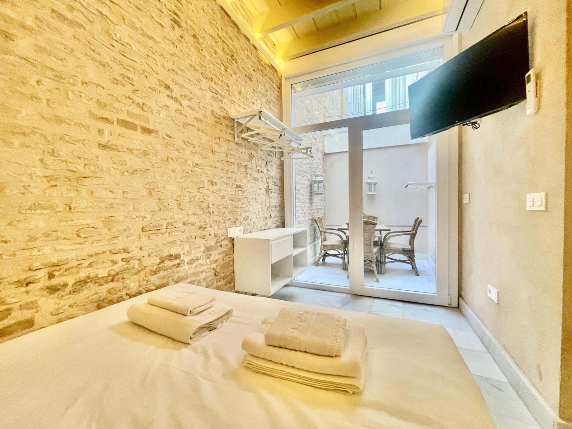 Click Triana - Patio Privado Apartment Sevilla Exterior foto